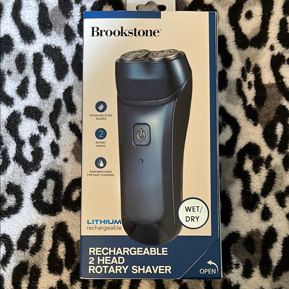 Brookstone Blue Rechargeable Rotary Shaver